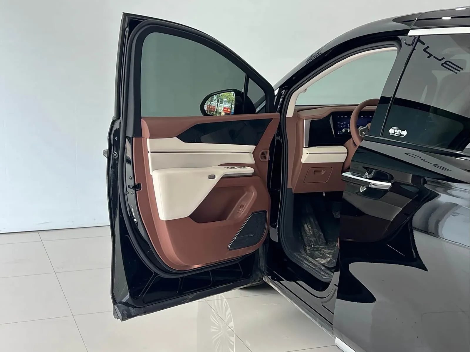 Thumbnail - BYD Xia 2025 DM-i 1.5T 180KM Shenzhen 2025-01 20k km used car photo 16