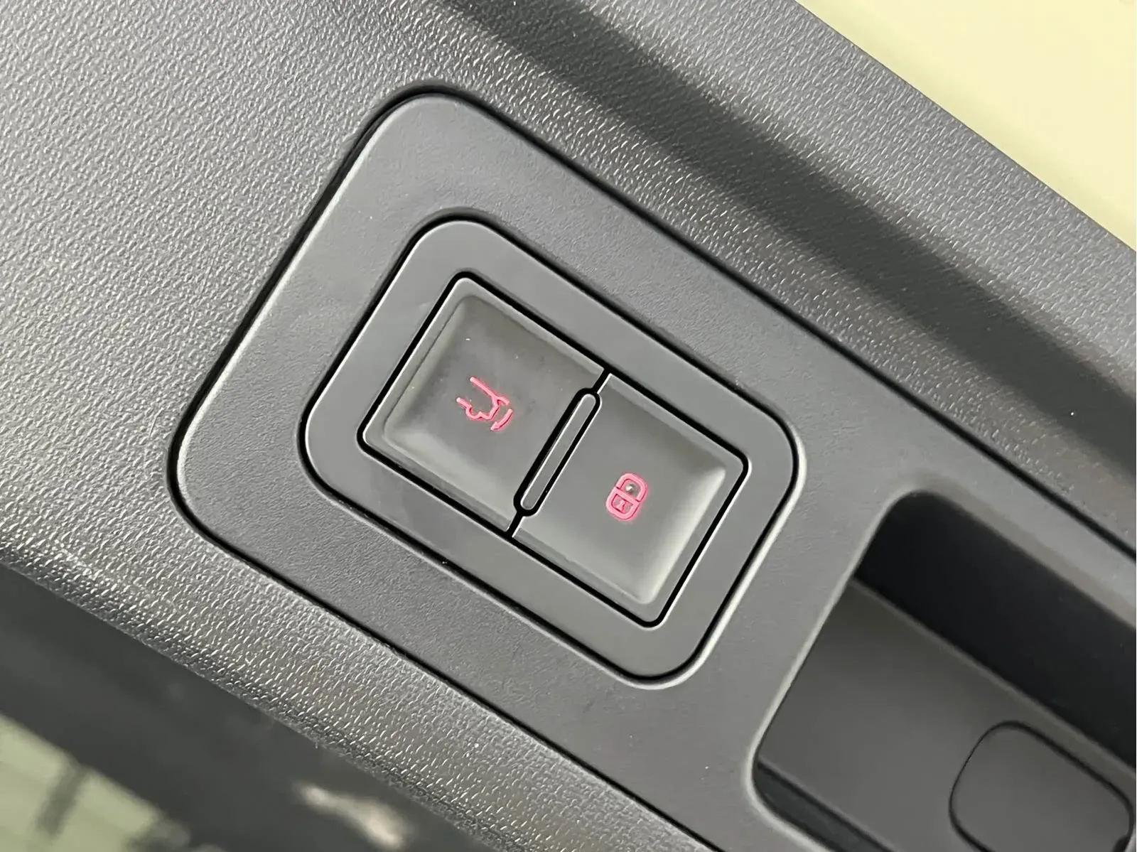 Thumbnail - BYD Yuan Plus 2025 Intelligent Drive 510KM Beyond Shenzhen 2025-07 17k km used car photo 8