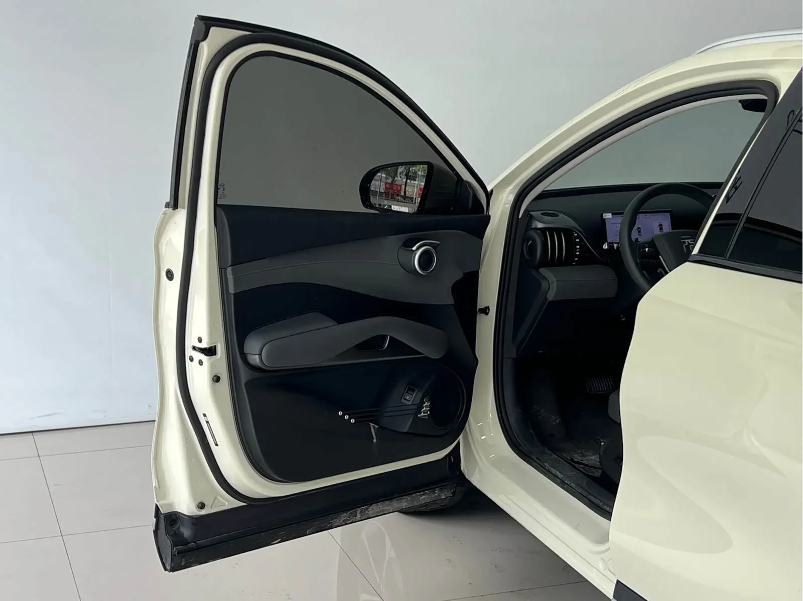 Thumbnail - BYD Yuan Plus 2025 Intelligent Drive 510KM Beyond Shenzhen 2025-07 17k km used car photo 15