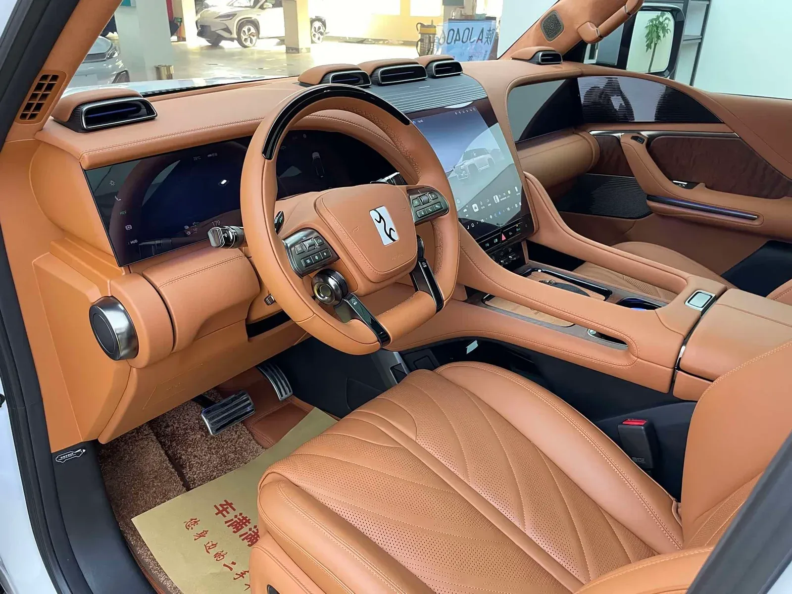 Thumbnail - YANGWANG U8 2023 Luxury Hefei 2023-12 16k km used car photo 5