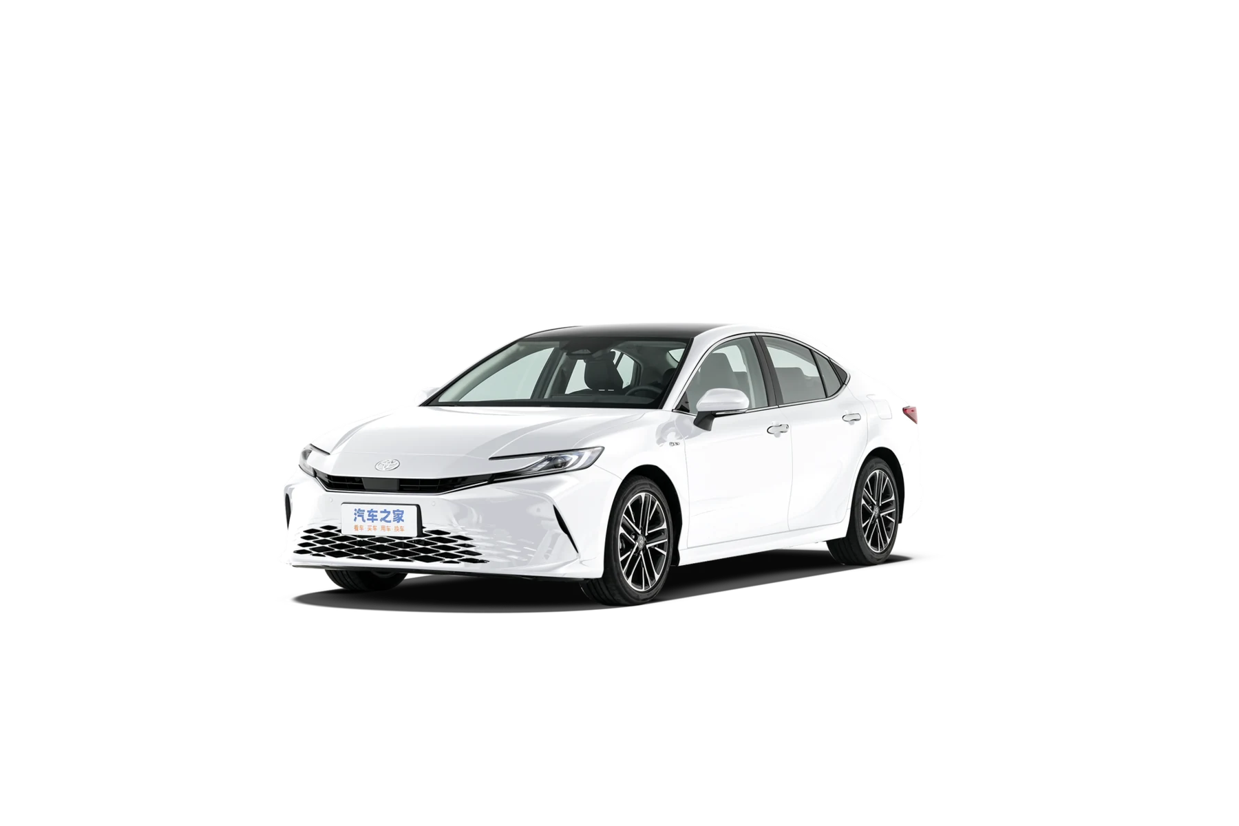 TOYOTA Camry платиновый перламутровый белый