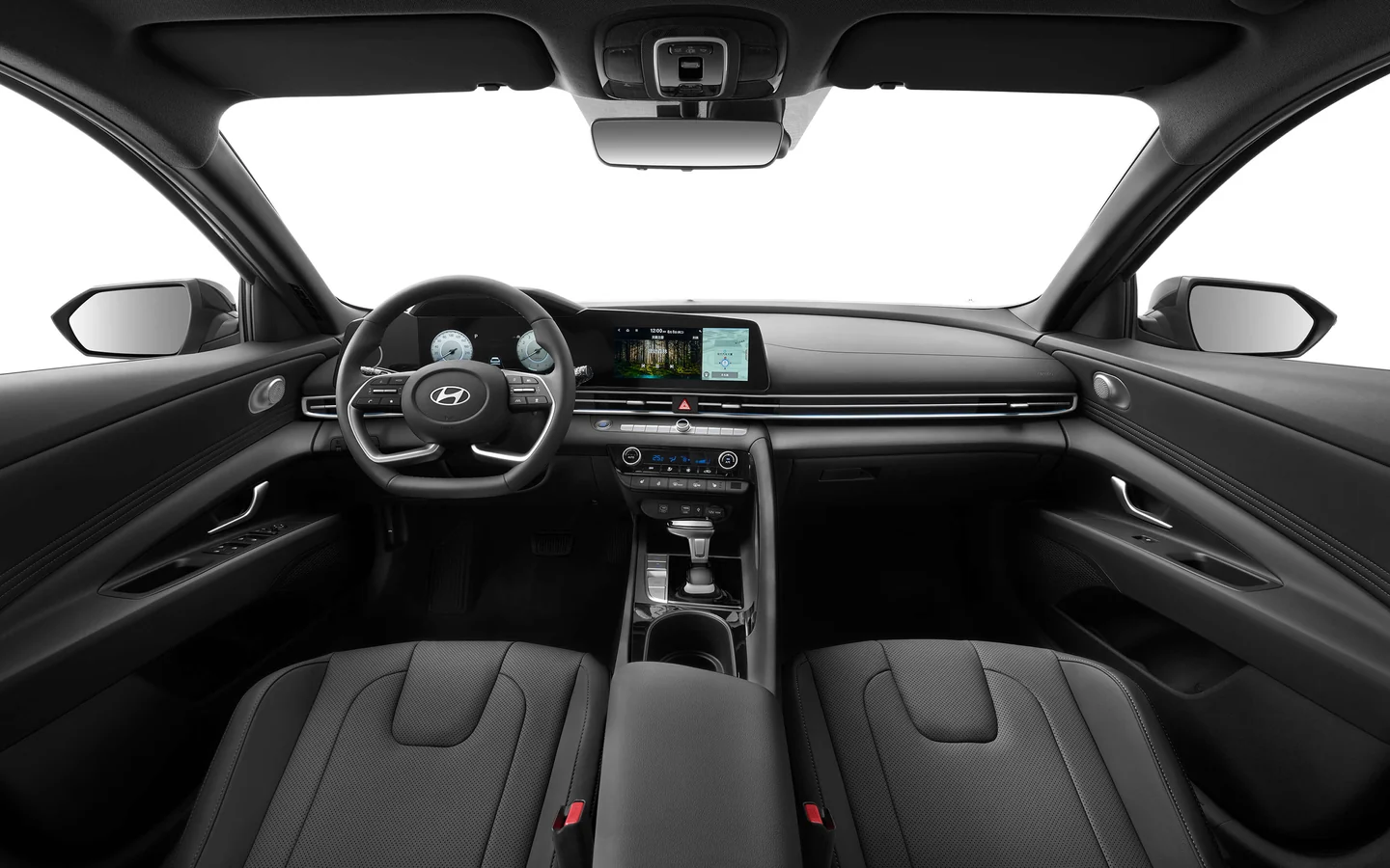 HYUNDAI Elantra: особенности модели, 3