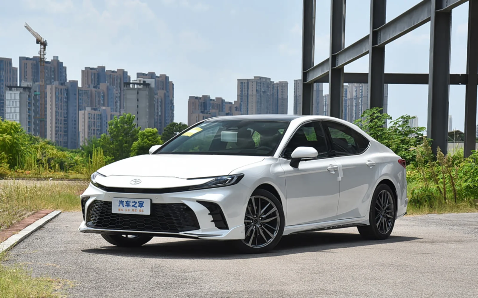 Camry detail 1